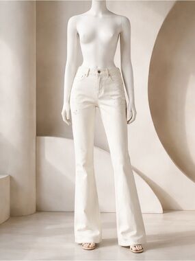 Vintage Jeans D Women Flare Rhinestone Embroidered jeans Size 9 White NWT